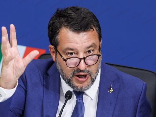 Salario minimo, posizioni distanti. Salvini: mette a rischio gli stipendi