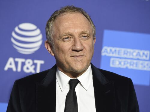 Il re del lusso Pinault cerca migranti per i musei di Venezia. Idea per la Sicilia...
