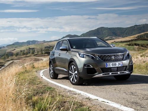 La 3008 Peugeot cambia tutto