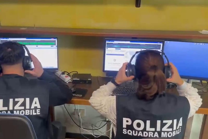 Verona, infermiere arrestato due anni dopo la morte della moglie: “L’ha uccisa con l’insulina”