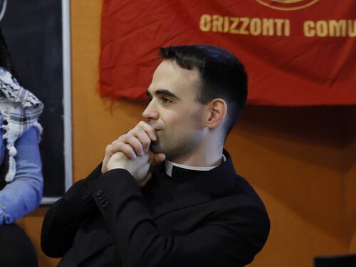 Spin Time, quel filo rosso che unisce il cappellano delle Ong al centro sociale
