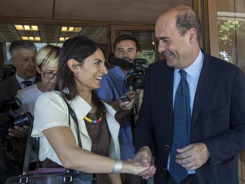 In Comune si affilano le armi. E si guarda già al dopo-Raggi