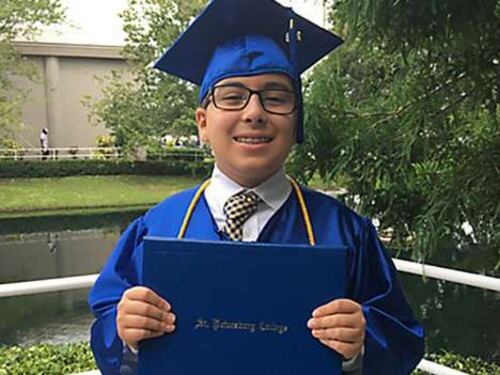 Bambino prodigio si laurea a 11 anni