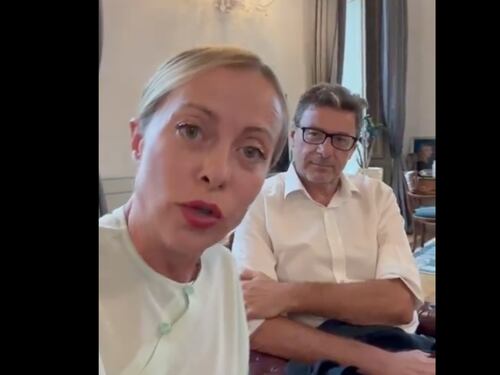 Giorgia Meloni, il video che smonta i teoremi: "Non aboliremo l'assegno unico"