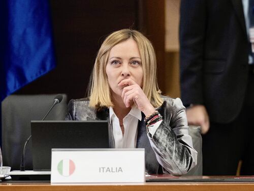Bisignani: azzerare tutto e votare. L’arma vincente di Meloni contro l’accerchiamento