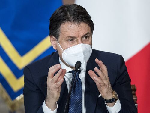 Il Governo stringe sulle nuove misure. Nessuna zona bianca