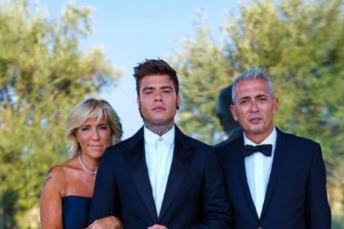 Ecco il vestito di Fedez per il matrimonio con Chiara Ferragni