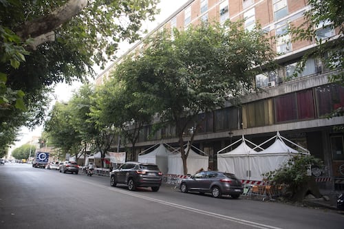 Spin Time, i residenti dell'Esquilino sulle barricate: "Via i gazebo"