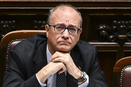 Rilevazione ISTAT sulla dispersione scolastica, Valditara festeggia: “Per l’Italia risultati estremamente positivi”