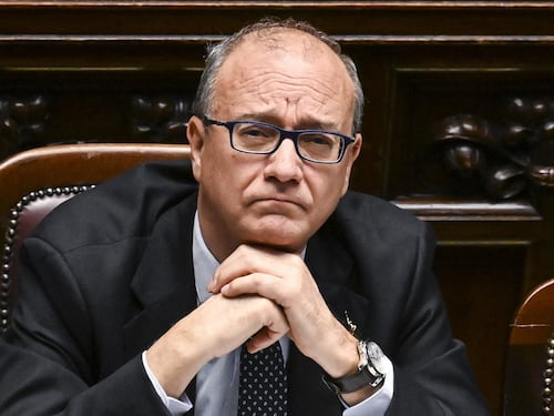 Rilevazione ISTAT sulla dispersione scolastica, Valditara festeggia: “Per l’Italia risultati estremamente positivi”