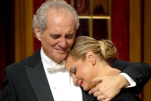Simona Ventura sposa, come reagisce l'ex marito Bettarini. E su Teo Mammucari...