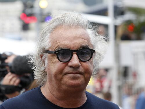 Twiga, l'affondo di Briatore a Calenda: "Invito il direttore marketing"