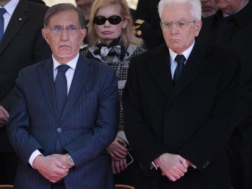 Fosse Ardeatine, sinistra ossessionata da Meloni: botta e risposta sugli “antifascisti”