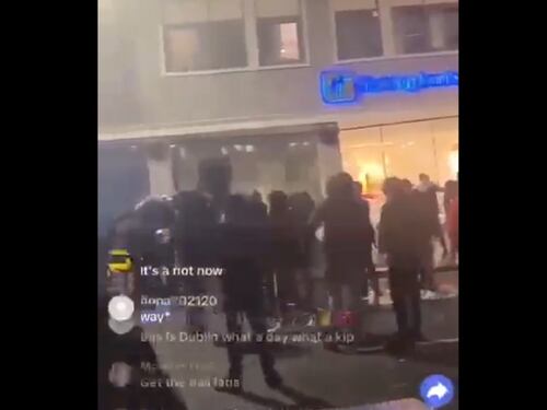 Dublino in rivolta, perché hanno dato fuoco alla città