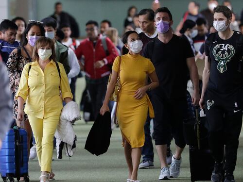 Coronavirus, quattro casi sospetti in Scozia. Pechino cancella il Capodanno