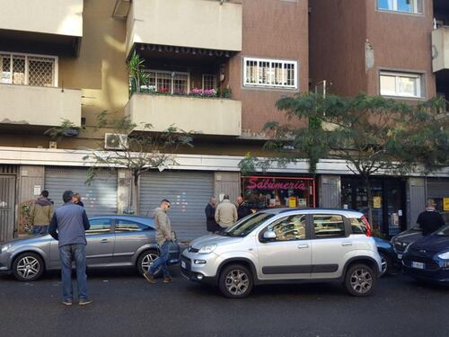 Sparatoria a Ostia, il pizzaiolo gambizzato è il nipote del boss Carmine Fasciani