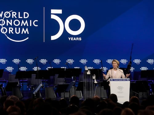 A Davos solita passerella senza decidere nulla