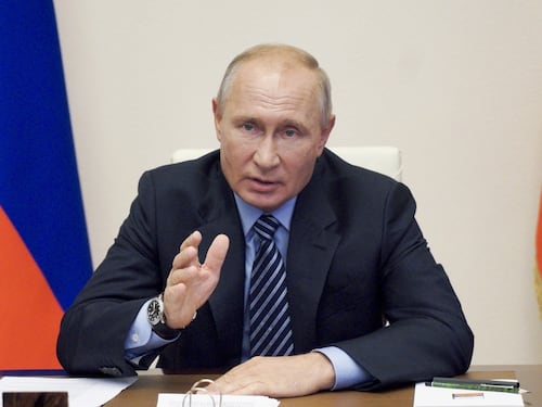 La Russia avvia il test del vaccino per il Covid su 40mila persone