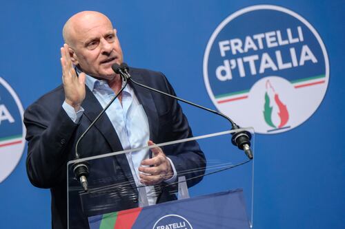 Roma, Rampelli indica la via: “Sui clochard Gualtieri è confuso. Piccoli centri in tutta la città”