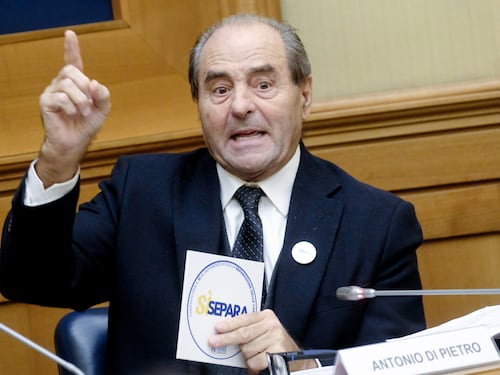 Referendum, Di Pietro: "Anm? Matrigna cattiva. Falsifica perché teme il sorteggio"