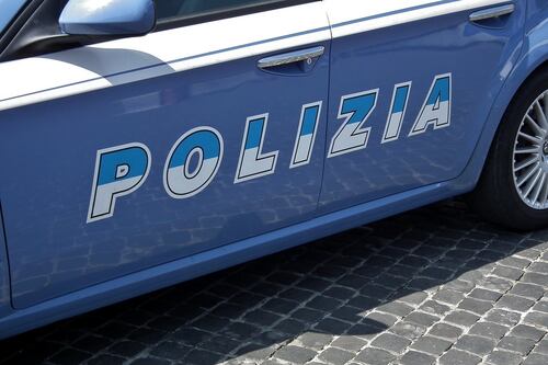 Pavia: picchia e tiene sotto sequestro una ragazza per oltre 24 ore, 32enne arrestato