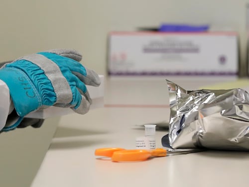Coronavirus, arriva il test che scopre i malati in 15 minuti