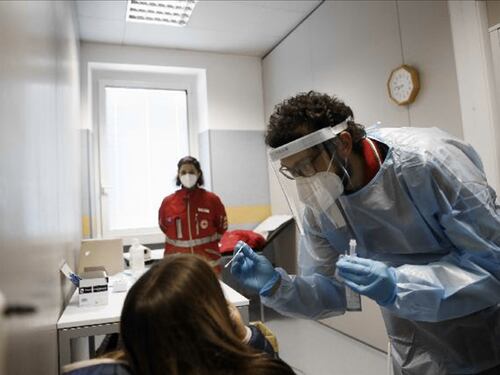 Elezioni telematiche e taglio della quarantena, chi ha il Covid vota da casa