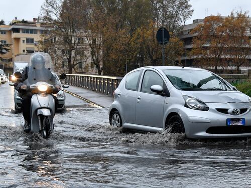 Pioggia, grandine e fulmini: domani allerta meteo nel Lazio