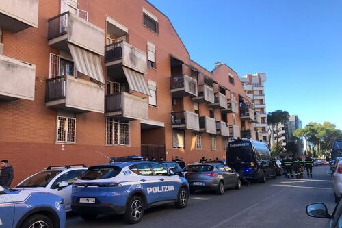 Cinecittà, blitz interforze nel fortino dei "latinos": scatta lo sgombero