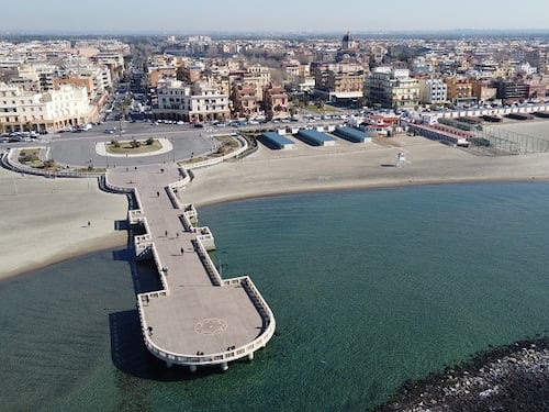 Ostia, spiagge a rischio caos. Il Tar decide a maggio sui ricorsi