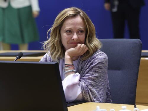 Francia, Meloni: "Brava Le Pen. Tentativo di mettere all'angolo chi non vota le sinistre"