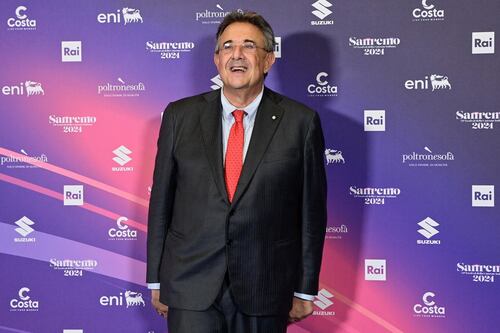 Rai, le paure di Pd e M5S. Così slitta il Cda