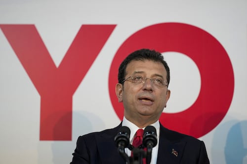 Turchia, arrestato il sindaco di Istanbul Imamoglu. Caos nel Paese: possibile grana per Erdogan