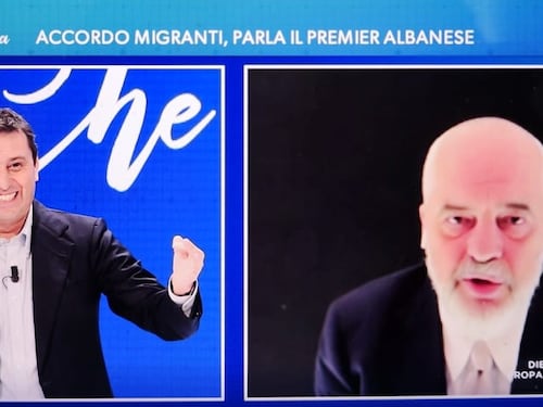 Migranti in Albania, Edi Rama ridicolizza il Pd: "Sono pazzi, come nell'Urss"