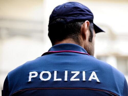 Brescia, accoltellato e ucciso fuori dalla discoteca: arrestato un italiano di 23 anni