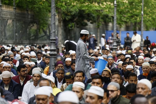 L'ex Pd convertito, le moschee e i legami con la rete islamica. Così nasce il partito musulmano di Roma