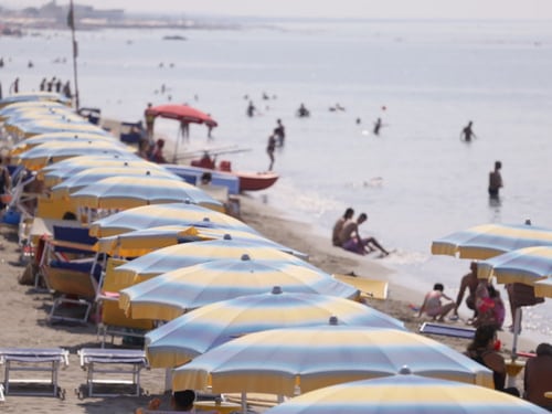 Per la costa romana le Bandiere Blu restano un miraggio