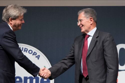Nuovo sgarbo a Renzi, Prodi lancia Gentiloni: "Con lui serietà"