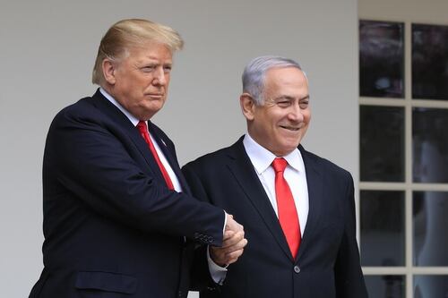 Iran, le 15 telefonate tra Netanyahu e Trump. Ecco come è stato deciso l'attacco