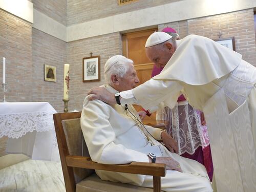 "I due Papi, che mascalzonata"
