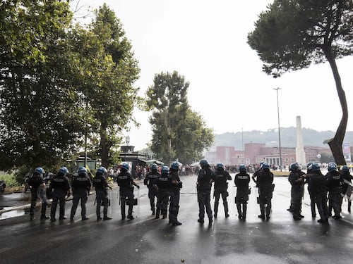 Derby Lazio-Roma, città blindata per evitare incidenti: mille agenti all’Olimpico