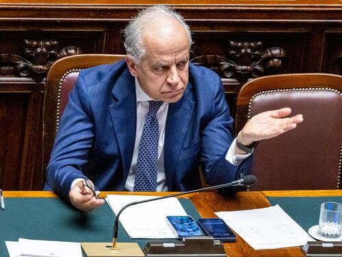 Scontri Torino, Piantedosi inchioda gli antagonisti: "Corteo era resa dei conti con lo Stato"