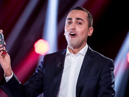 Di Maio se la prende con Draghi: "Avvelena il clima invece di tifare Italia"