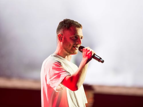 X Factor incorona il rap. E Anastasio fa già discutere