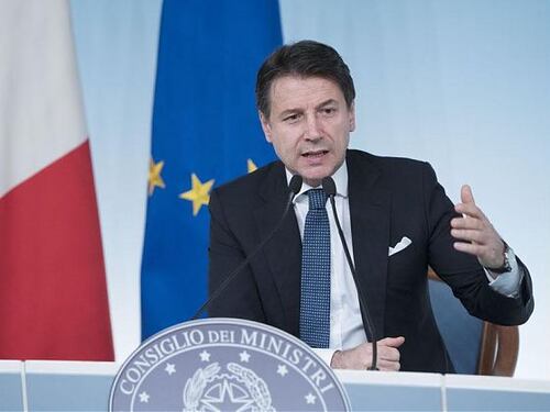 Conte alla Camera, è il giorno della fiducia