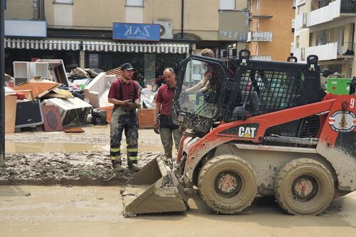 Alluvione Emilia Romagna, Meloni chiude il caso commissario: "Trovare i soldi non chi li spende"