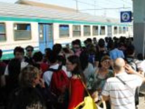 Treni, la rivolta dei pendolari