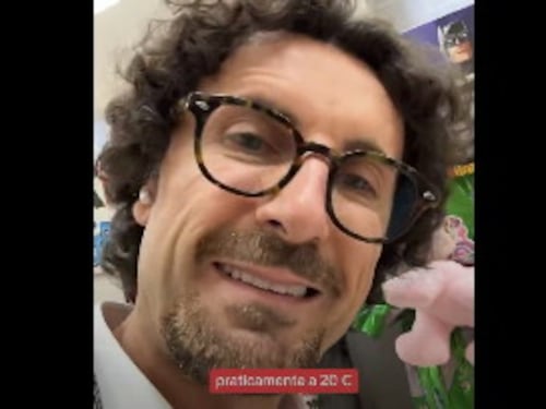 Danilo Toninelli, la crociata sulle uova di Pasqua è disastro: gli scrivono di tutto