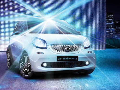 La Smart compie vent'anni