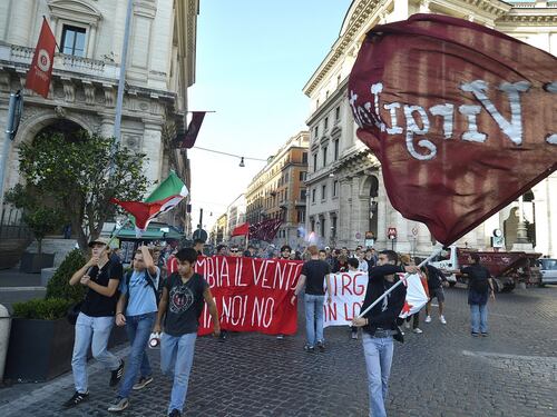 Cortei e lavori in corso, Roma va in tilt